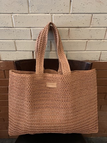 Burberry tan crocheted - tan,