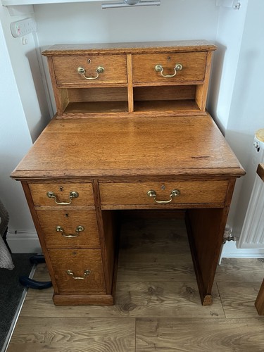 Used oak desk with drawers - 6,