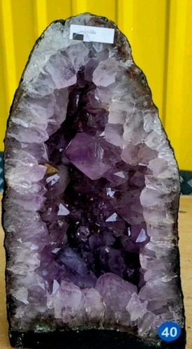 Stunning amethyst geode cave - stunning,