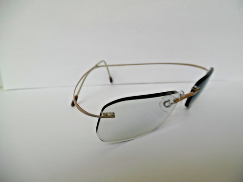 Silhouette gold with silver - a,