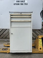 INDUSTRIAL TOOLING CABINET