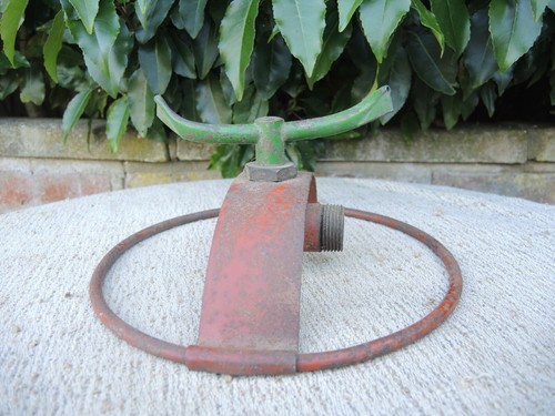 Vintage garden sprinkler - ,