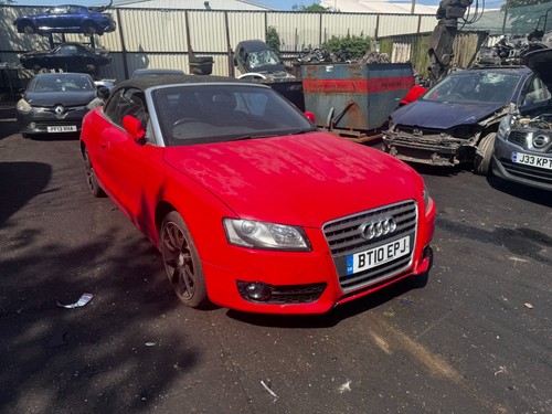 Audi 2010 8l - 2010:, petrol