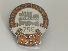 Vintage 1982 Three Bridges