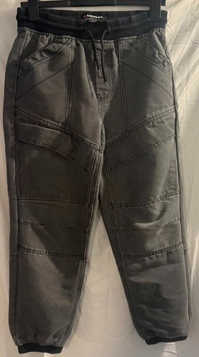 Airwalk cuffed denim style