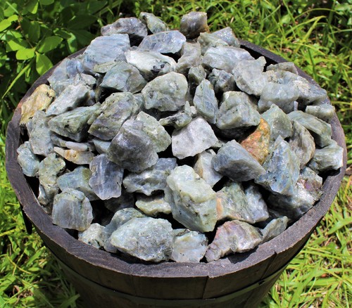 Labradorite rough natural - labradorite,