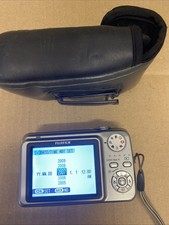 Fujifilm FinePix A900 9MP 4x