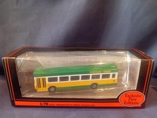 EFE 17203 YORKSHIRE TERRIER