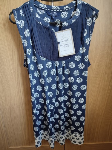 Bnwt new pretty ladies size - bnwt,