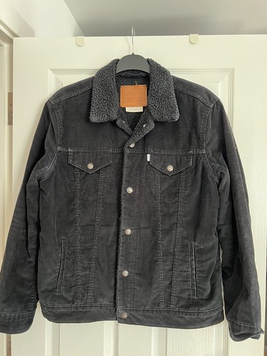 Levi black premium - black,