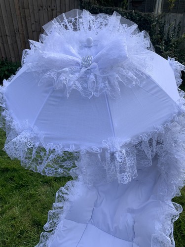 Very frilly white - pesci, baby