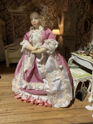 Dolls house pretty - , pink