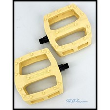 We The People NW-307 Pedal in Yellow