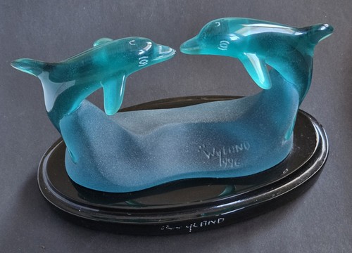 Robert wyland kissing dolphins - kissing,
