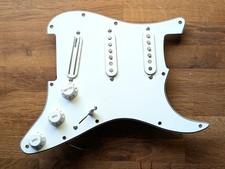 Fender stratocaster loaded - stratocaster,