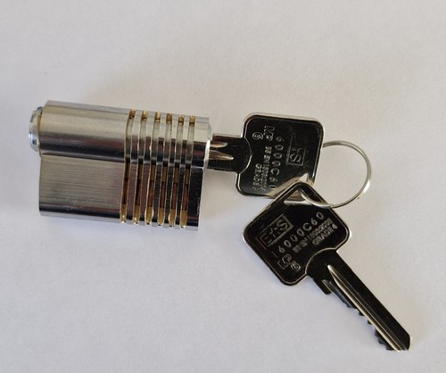 Pin cutaway lock with keys - 6,