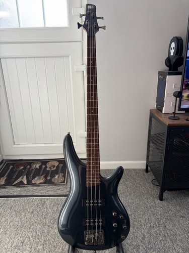 Ibanez sr300 bass guitar - ibanez,