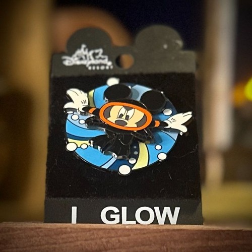 Rare 2001 mickey - mickey's, top
