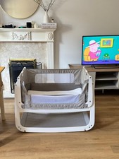 Snuzpod4 - Bedside Crib - Baby Bassinet - White (Excellent Condition)