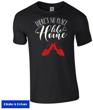The Wizard of Oz homage T-shirt There's no place like home Ruby Slippers film