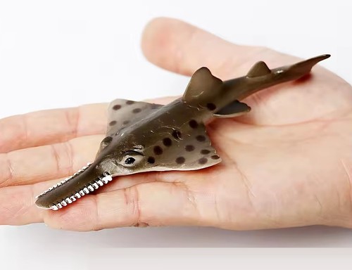 Sawfish fish animal figure toy - fish,