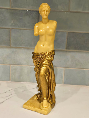 Venus milo aphrodite - de, resin
