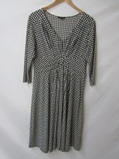 LINEA Black & Ivory Fit & Flare Dress With Stretch V Neck Size 14