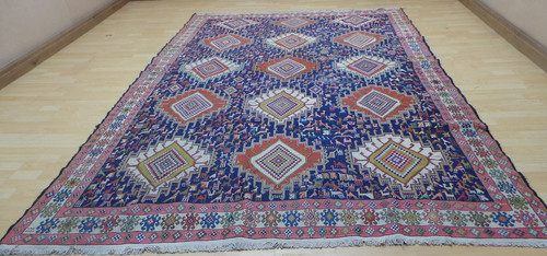 Large carpet rug - carpet,