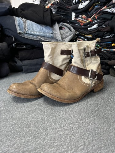 Vintage avantgarde cowboy - avantgarde,