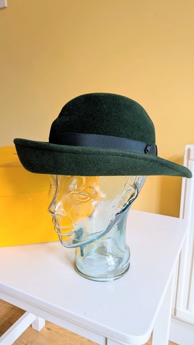 Vintage bermona green rabbit - vintage,