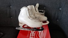 Skates Edea Chorus 235 with