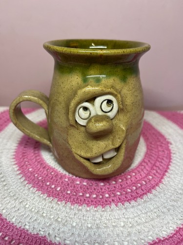 Vintage pretty ugly pottery - pretty,