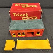 Tri-ang R.60 Ticket Office with the Original box. 