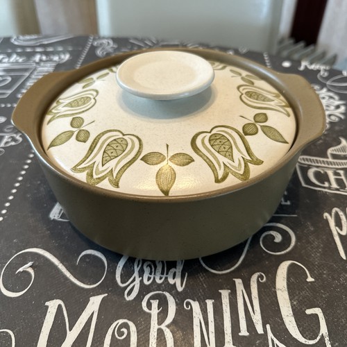 Meakin lidded casserole - g,