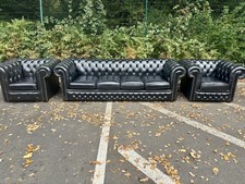 PRISTINE LUXURY BLACK LEATHER SAXON CHESTERFIELD  SUITE FULL UK ?? DELIVERY  