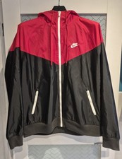 Nike Windrunner Jacket. Red