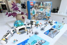 LEGO 60350  Astronaut  Space
