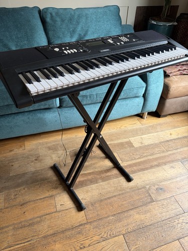 Yamaha 220 digital keyboard - yamaha,