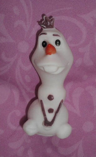 Frozen olaf snowman sitting - olaf,