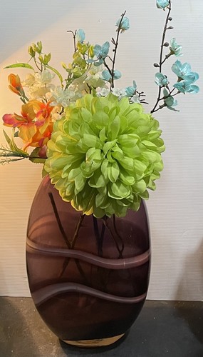 Stunning large purple vase - purple,