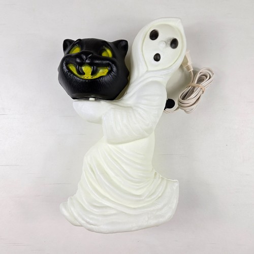 Vintage friendliest ghost - vintage, cat