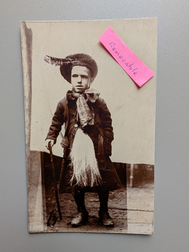 Old photo small man costume - old,