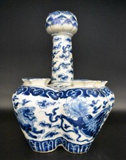 Fine Quality 19th Century Qing Chinese Blue & White Porcelain Dragon Tulip Vase