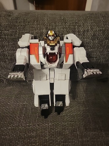 Vintage white tiger zord - tiger,