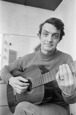 Jake Thackray singer