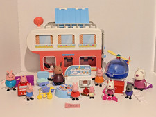 Peppa Pig Motor Home Play Set
