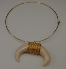 REVLON MOON DROPS CONCENTRATED SOLID PERFUME SAFARI TUSK HORN PENDANT NECKLACE