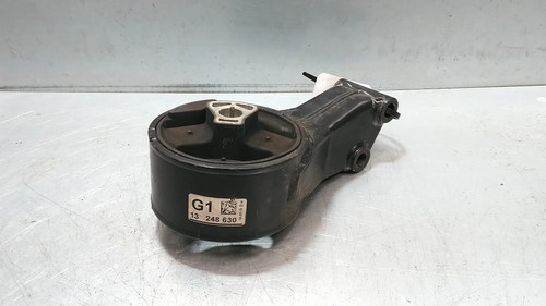 Engine mount middle - mount,