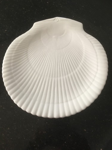 White ceramic seashell dish - ceramic,