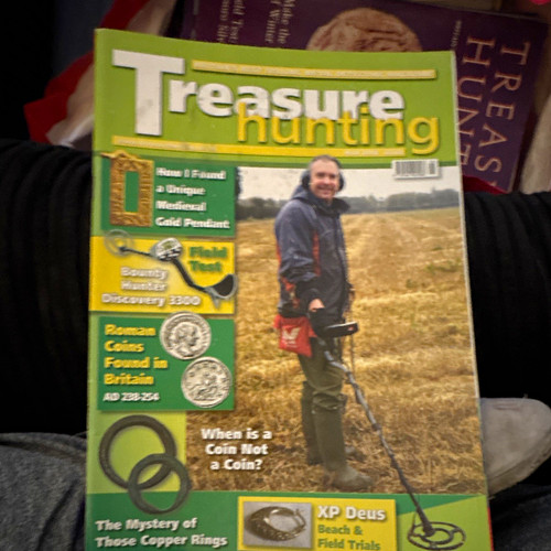 Treasure hunting magazine - hunting,